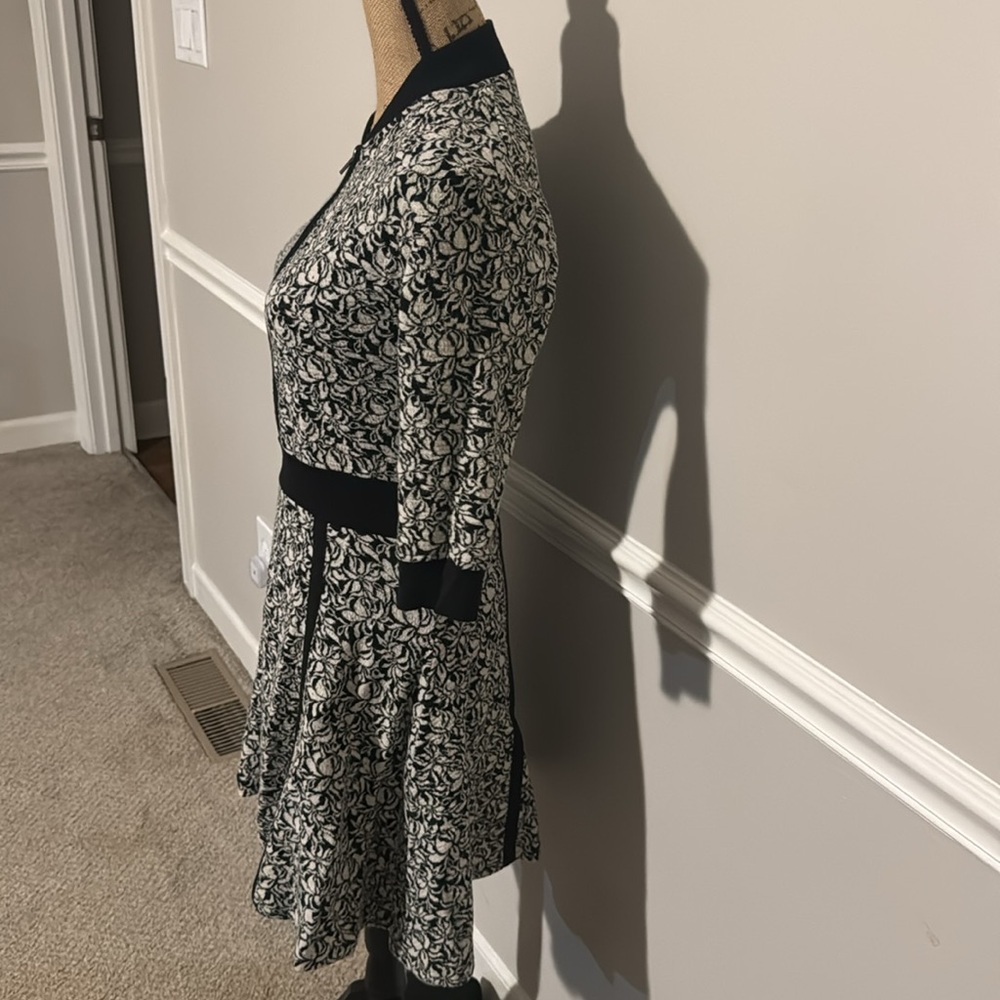 Paul & Joe size small Black and Cream Floral Long Sleeve Dress - Picture 4 of 6